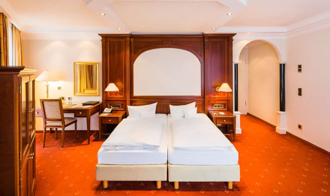 8aac66a75f826cbd11165b4d1b34bfe5